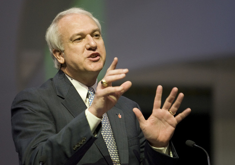 Bishop Thomas Bickerton announces April 25 to the 2008 United Methodist General Conference that the denomination will receive a $5 million grant from the United Nations Foundation, with support from the Bill & Melinda Gates Foundation, to help fight diseases of poverty. Bickerton is the church's spokesman for the Nothing But Nets anti-malaria campaign. File photo by Mike DuBose, UMNS.
