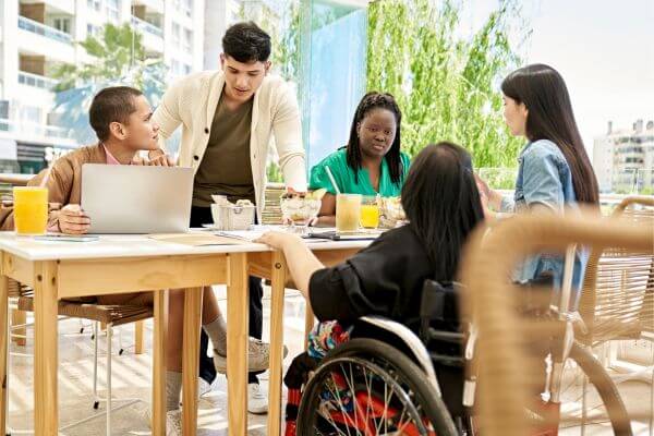 Photo by xavierarnau from Getty Images Signature via Canva Pro.