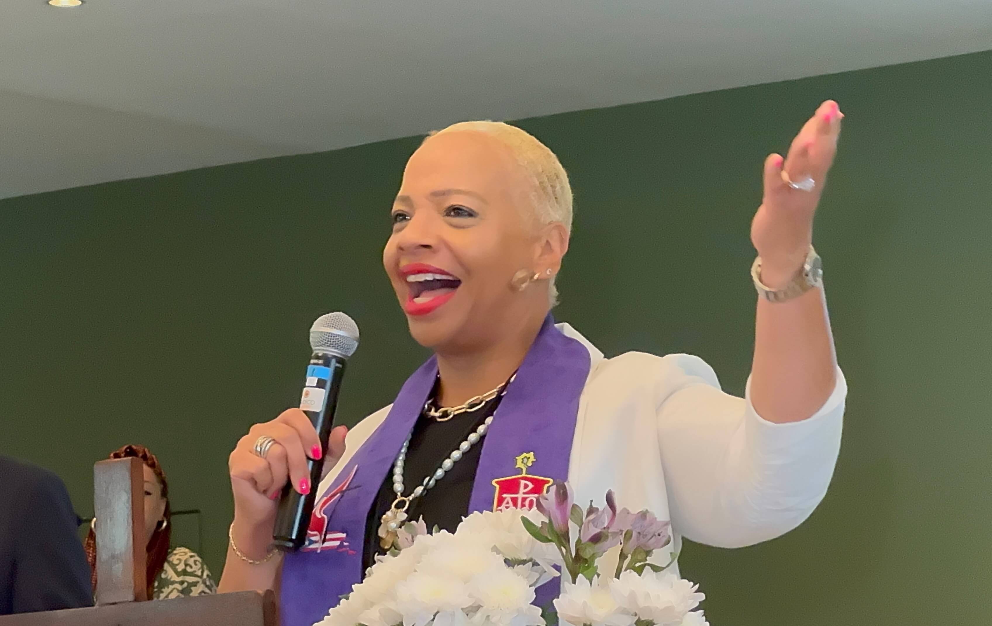  Tracy Malone, presidente del Consejo de Obispos de la Iglesia Metodista Unida (IMU), destacó la importancia de “fortalecer los lazos de colaboración en el trabajo misional” con las iglesias metodistas y organizaciones ecuménicas de América Latina y el Caribe”. Foto Rev. Gustavo Vasquez, Noticias MU.