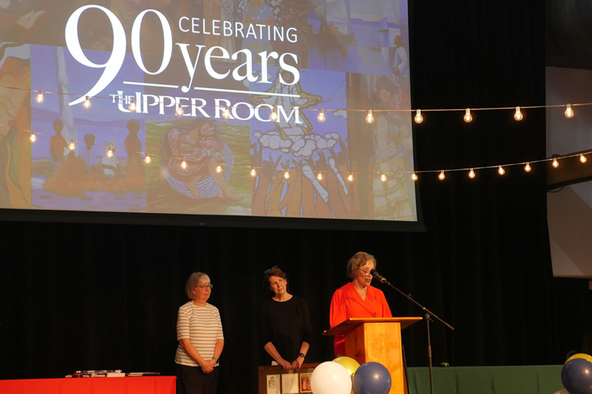 Shirley Watkins, a member of Travis Park United Methodist Church in San Antonio, Texas, addresses the 90th anniversary celebration of The Upper Room on Aug. 21 at The Loveless Cafe in Nashville, Tenn. Watkins was one of three representatives from Travis Park, where the idea for The Upper Room devotional was born. Photo by Laura Buchanan, UM News.